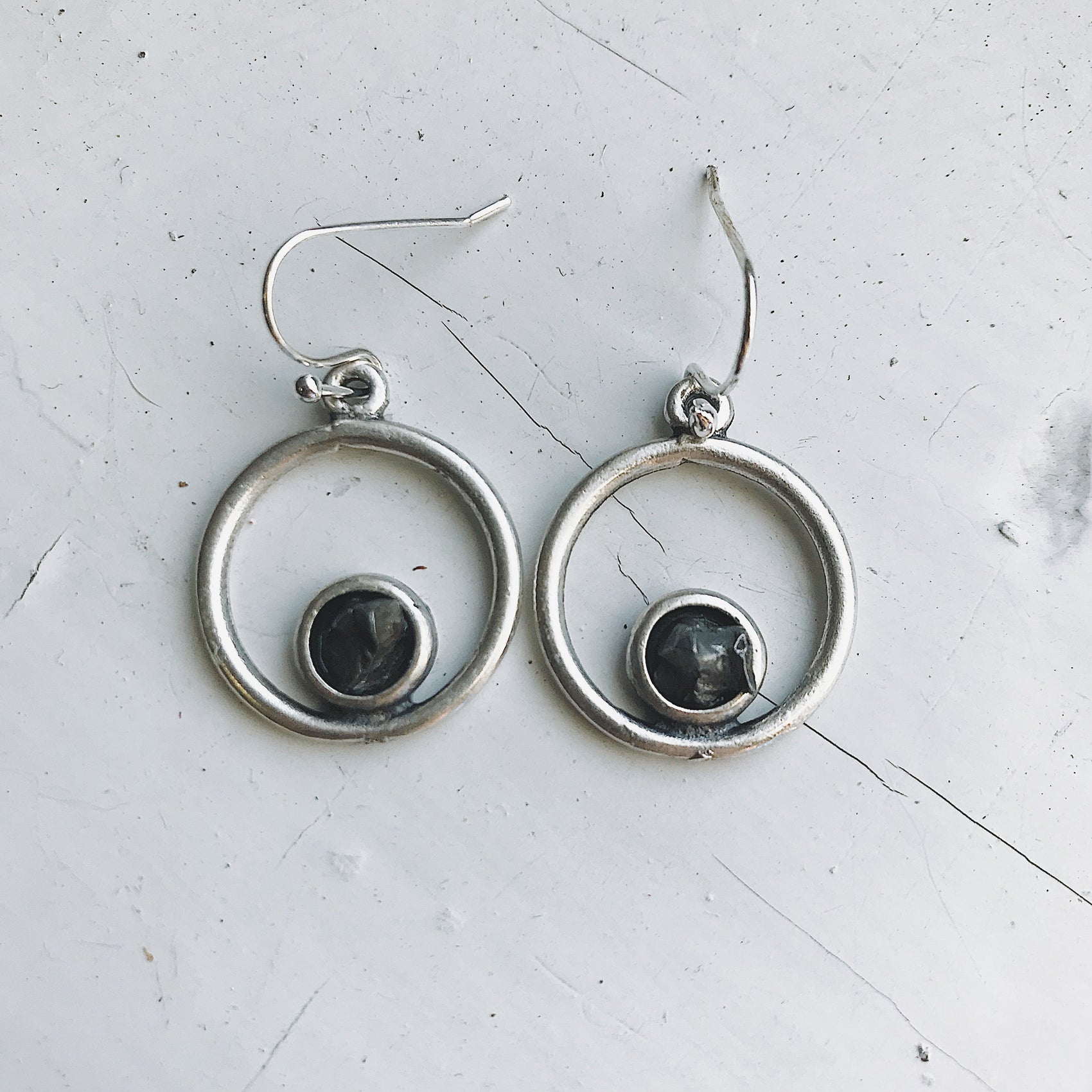Circle Silver Earrings with Raw Meteorite - RoshelLuxe.com