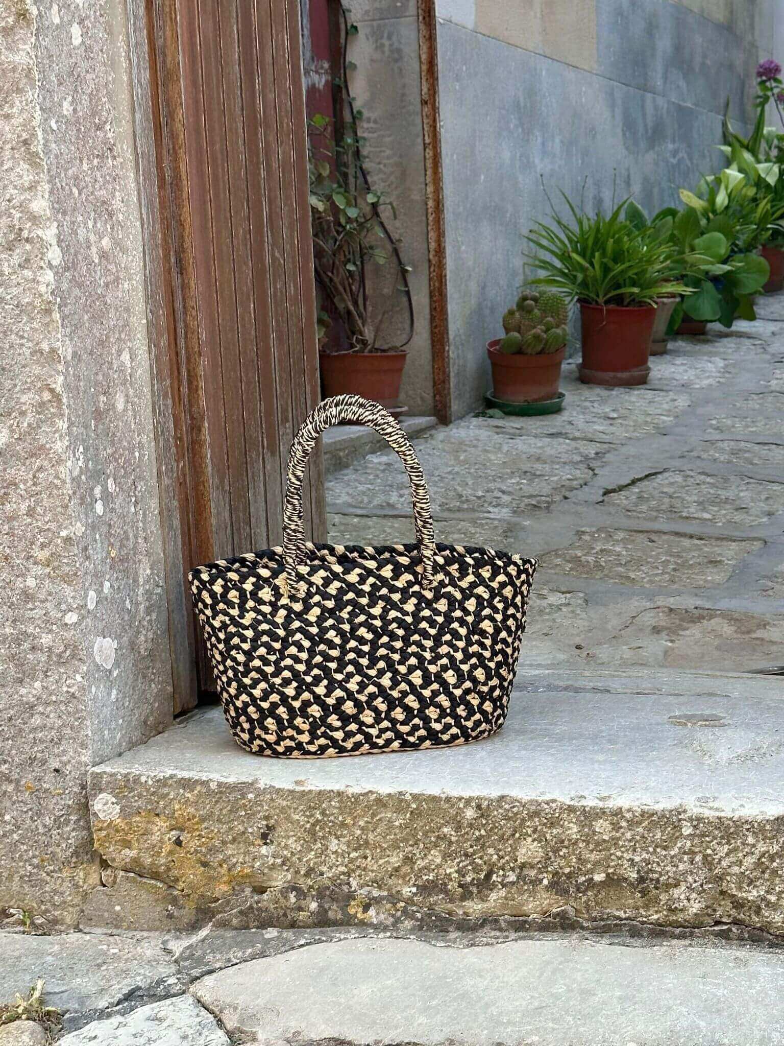 Braided Raffia Tote Black and Natural - RoshelLuxe.com