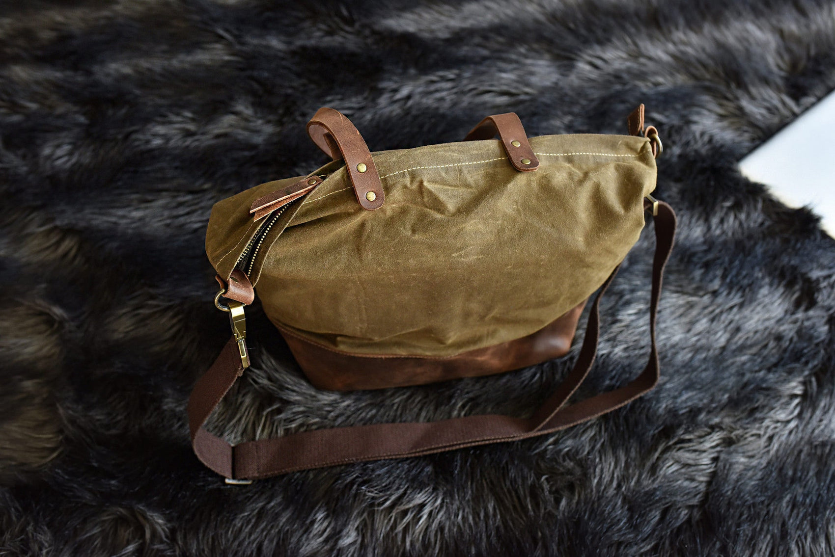 Boyfriend Tote Canvas - RoshelLuxe.com