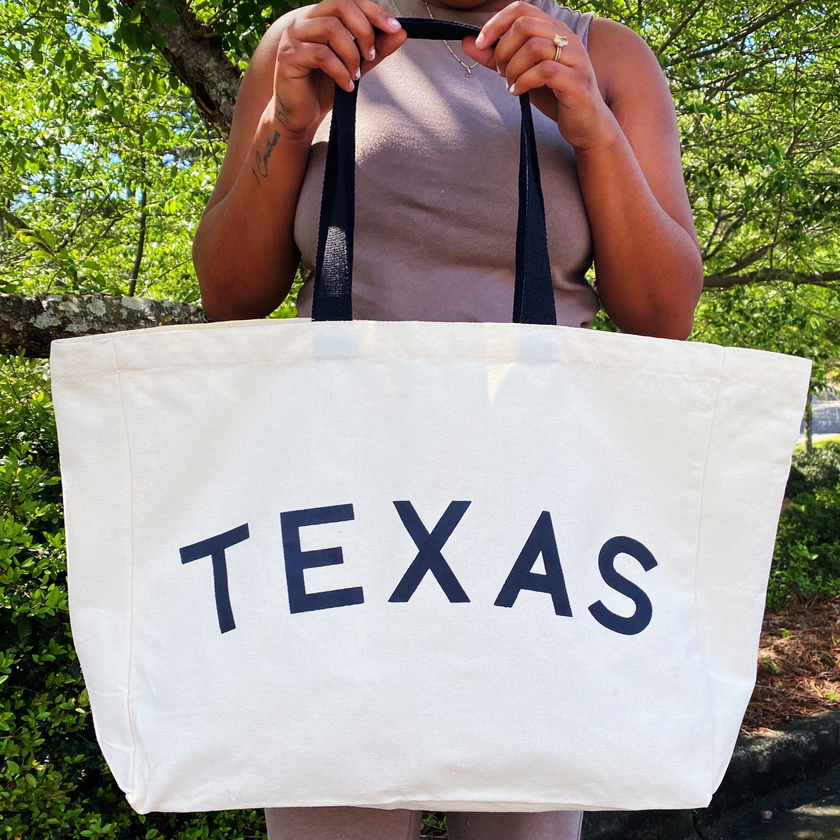The State On My Mind Canvas Tote - RoshelLuxe.com