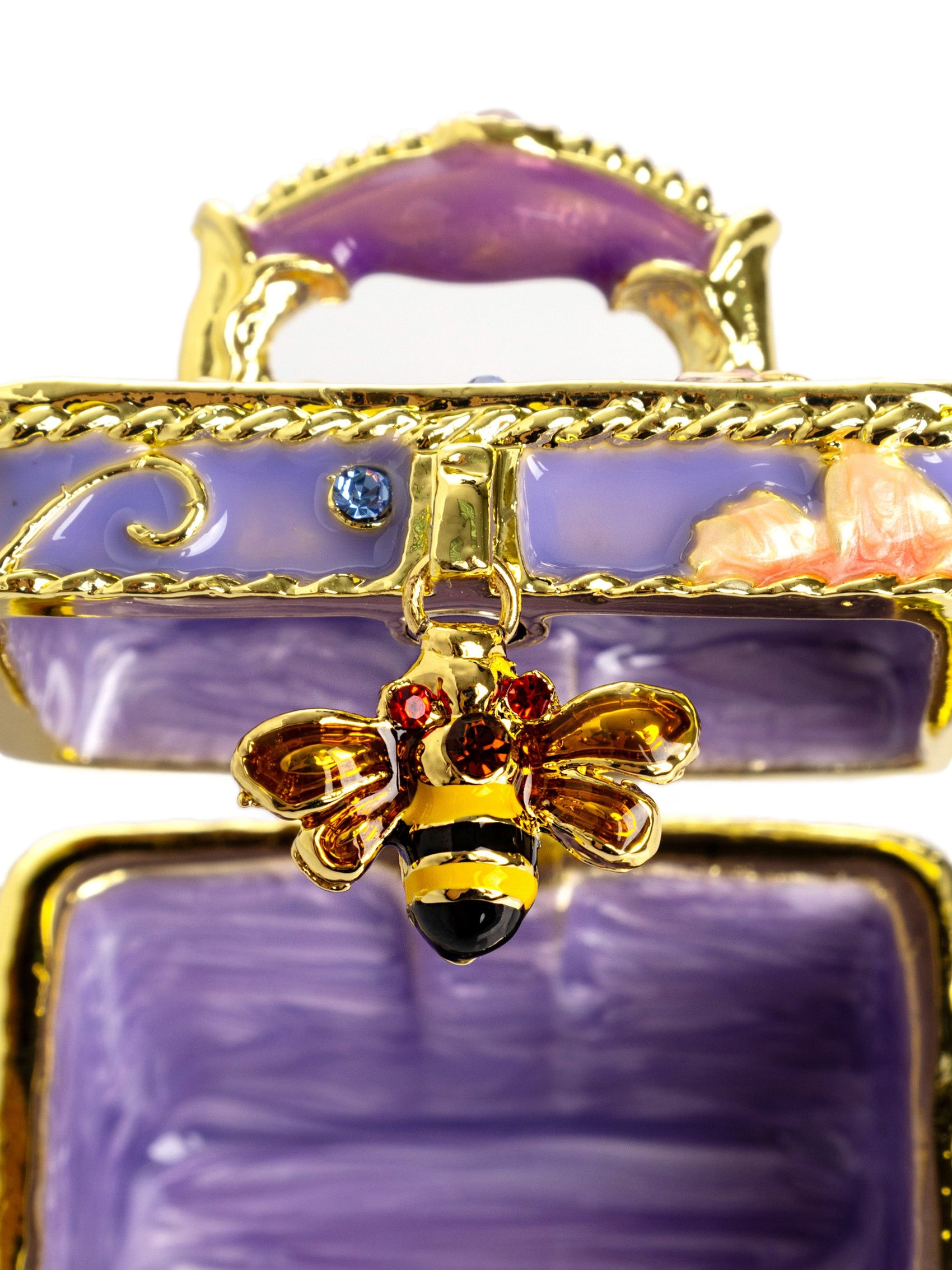 vintage travel Bag with a Bee Lock - RoshelLuxe.com