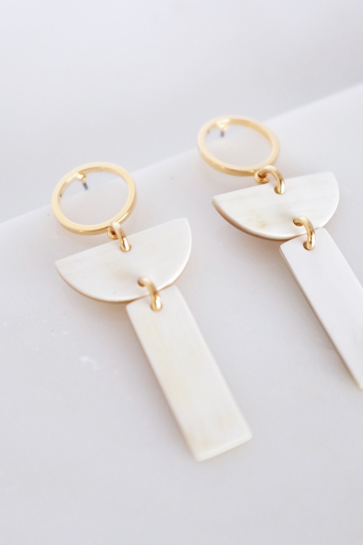 Con Dao II Geo Buffalo Horn Post Dangle Earrings - RoshelLuxe.com
