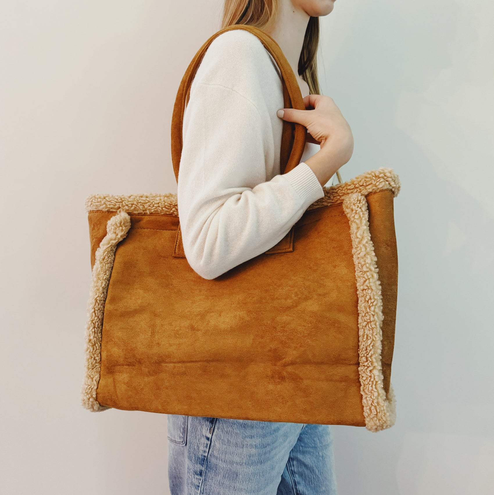 Teddy Cozy The Tote Shoulder Bag - RoshelLuxe.com
