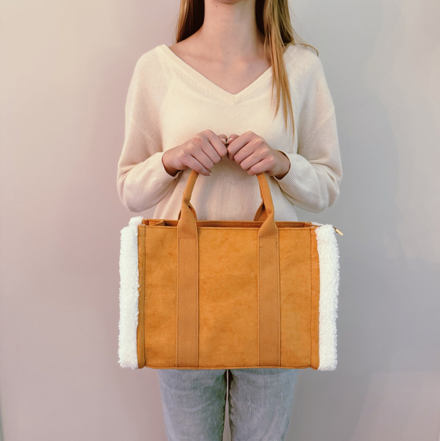 The Tote Crossbody Bag With Handles - RoshelLuxe.com