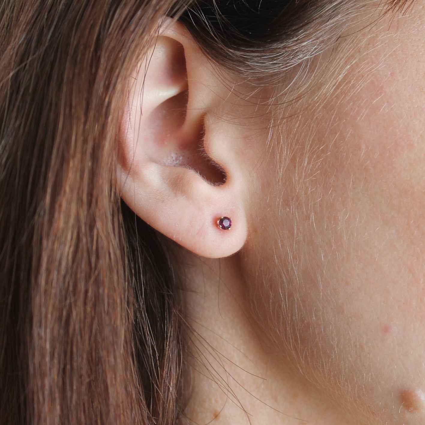 Gemstone chain link stud earrings for women - RoshelLuxe.com
