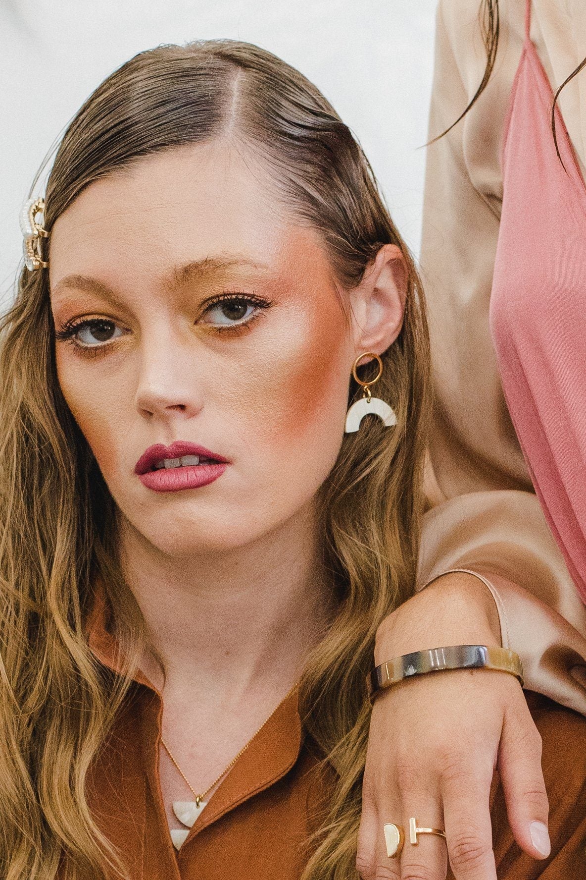 Hanh Tinh Geo Icon Buffalo Horn Post Earrings - RoshelLuxe.com