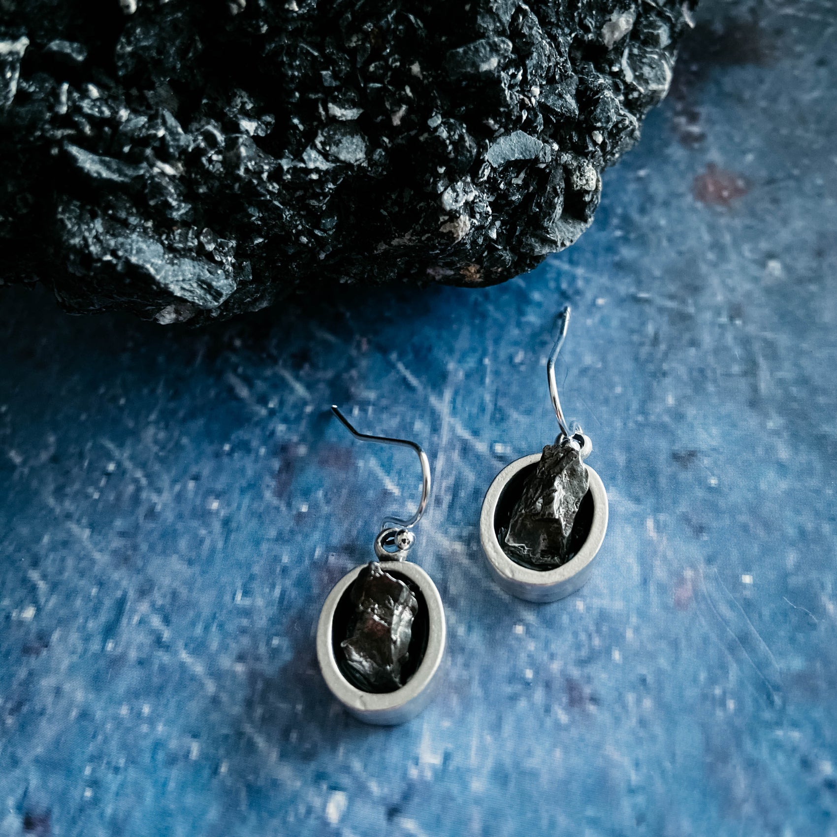 Oval Dangle Earrings with Raw Meteorite - RoshelLuxe.com