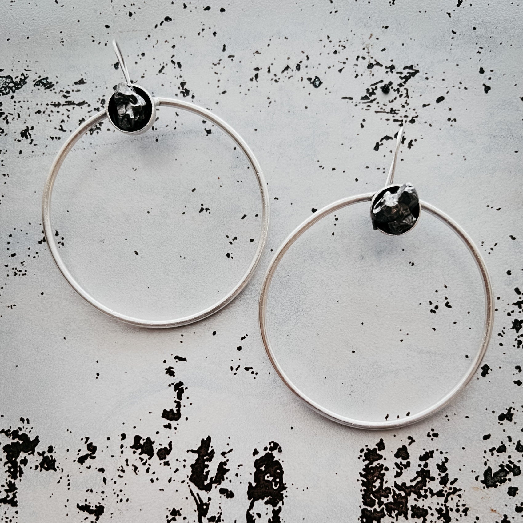 Large hoop earrings with meteorite-inspired design for women - RoshelLuxe.com