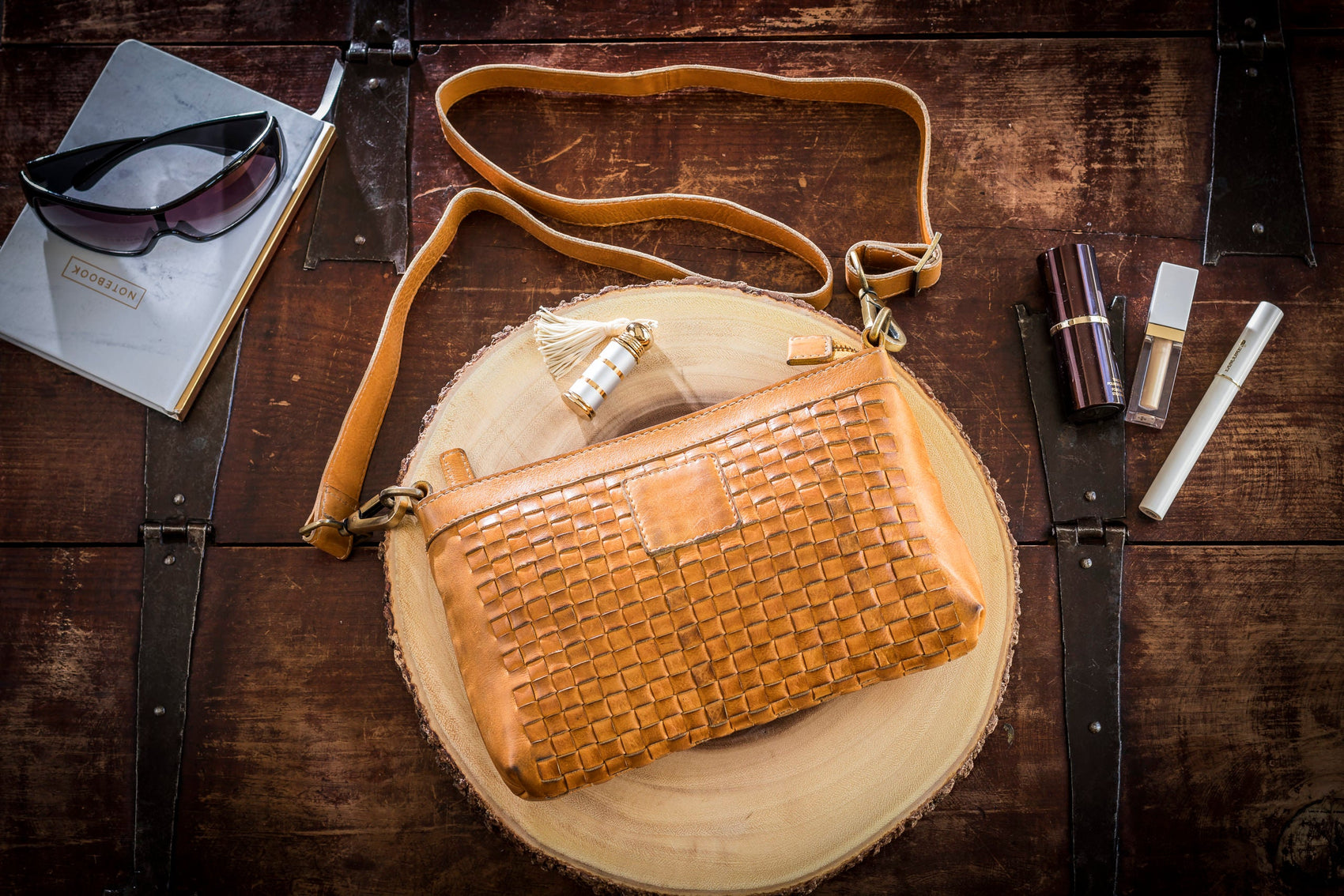 Weaved Crossbody - RoshelLuxe.com