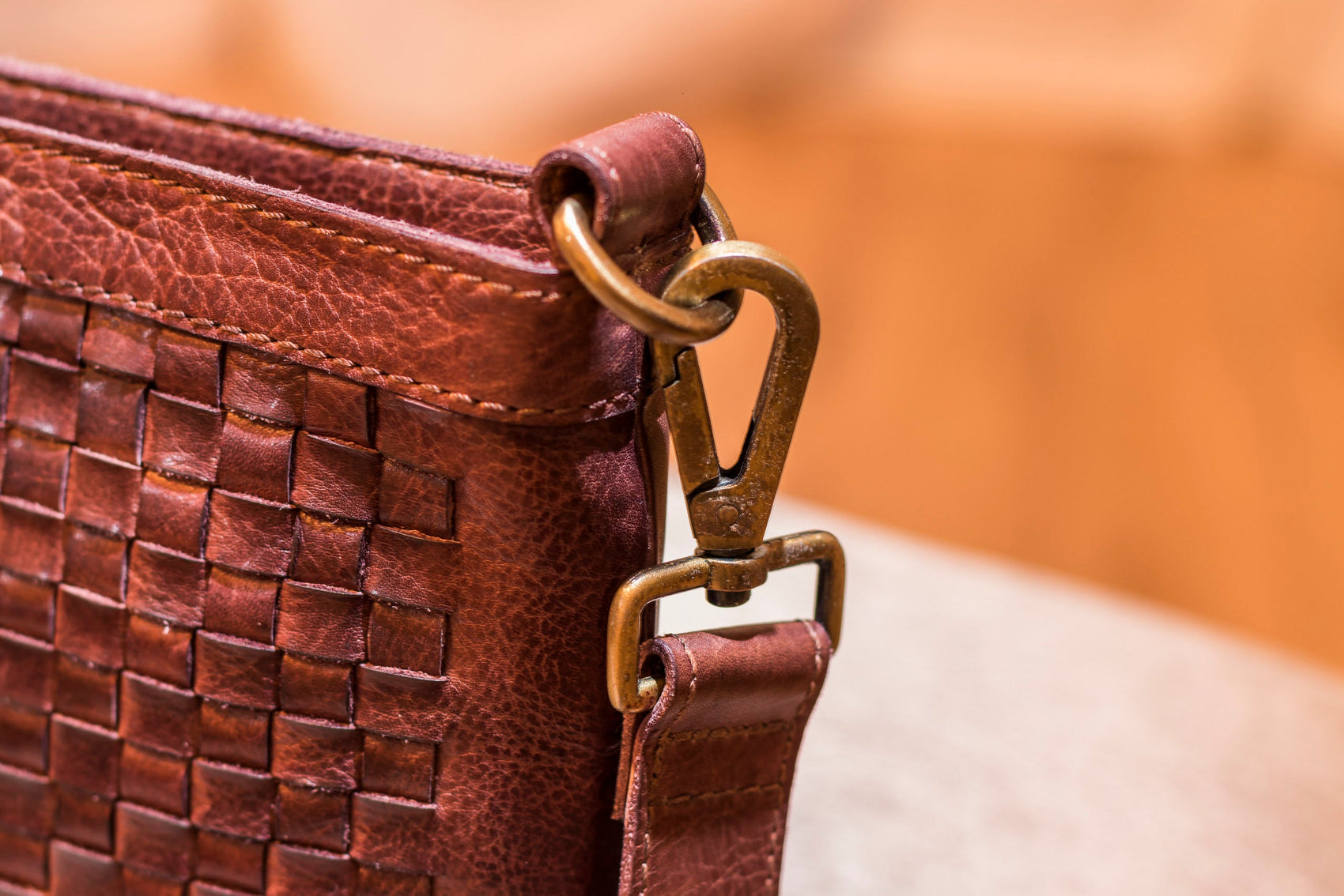 Weaved Crossbody - RoshelLuxe.com