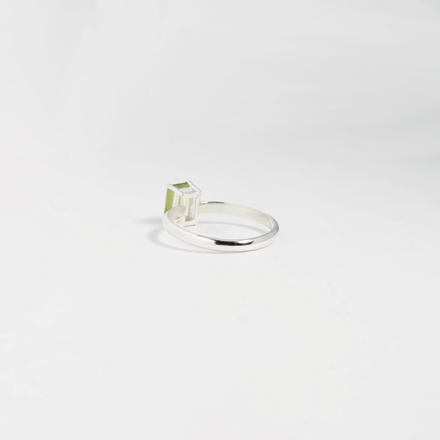 Peridot Solitaire Silver Ring - RoshelLuxe.com