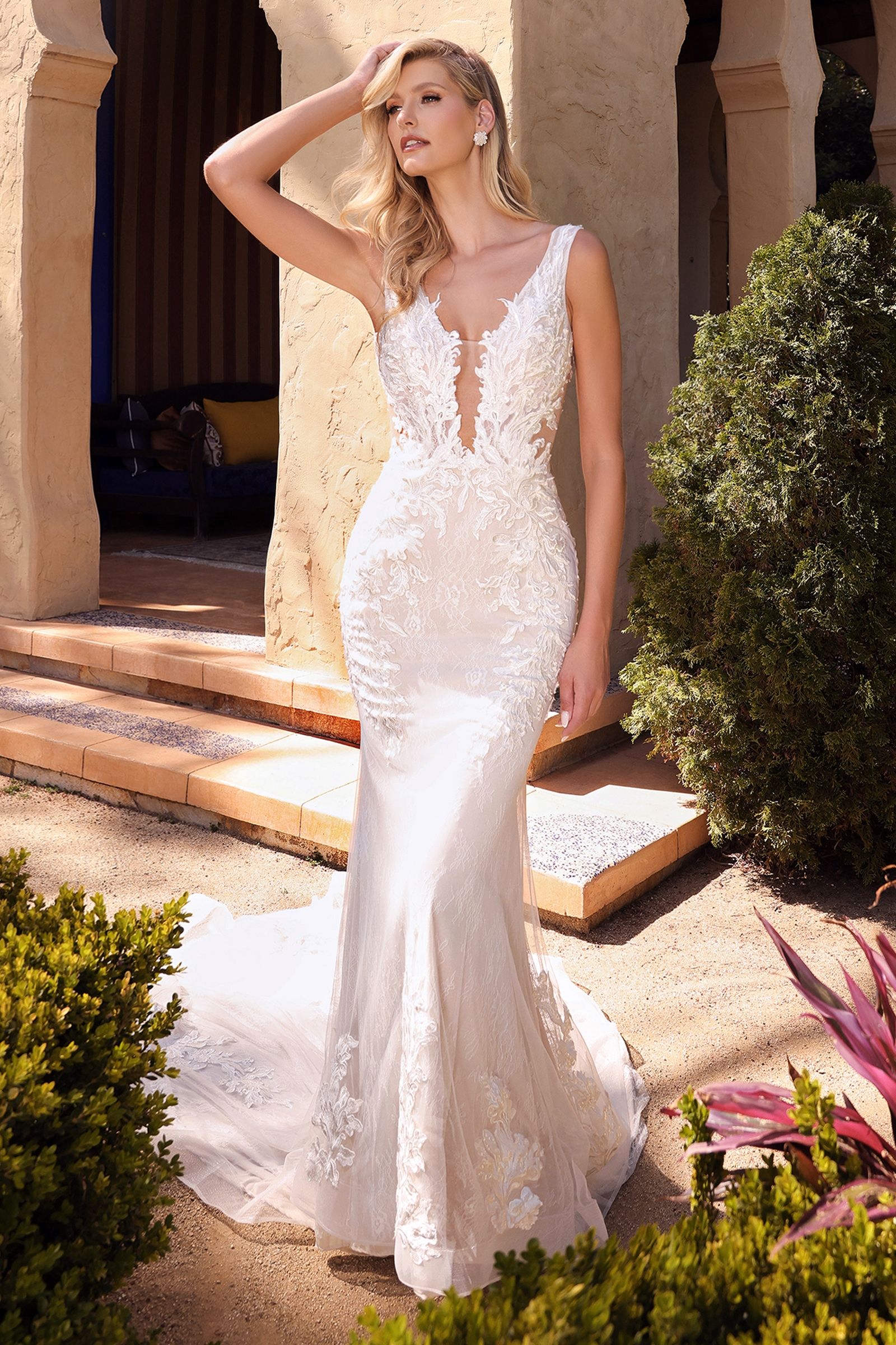 Avery Lace Wedding Gown - RoshelLuxe.com