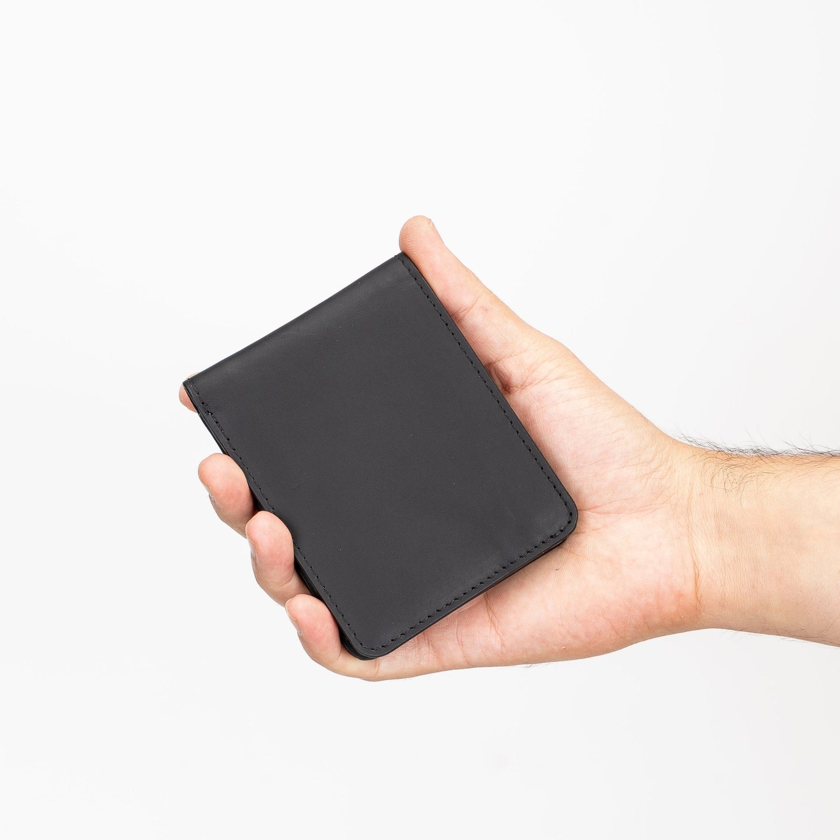 Arvada Handmade Bifold Leather Men Wallet - RoshelLuxe.com