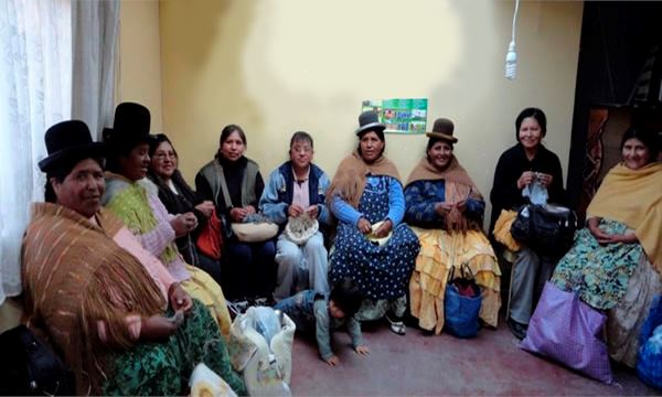 Brushed Pattern Fingerless Alpaca Gloves