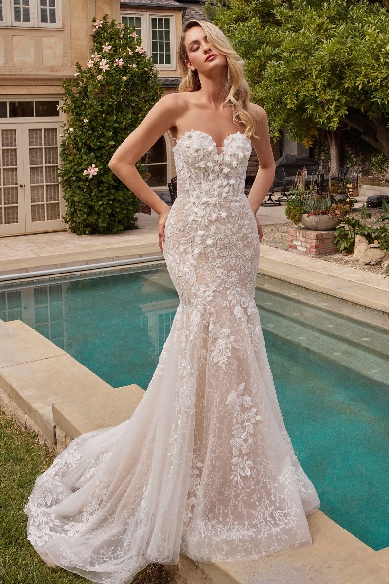Lace Mermaid Bridal Gown With Removable Sleeves - RoshelLuxe.com