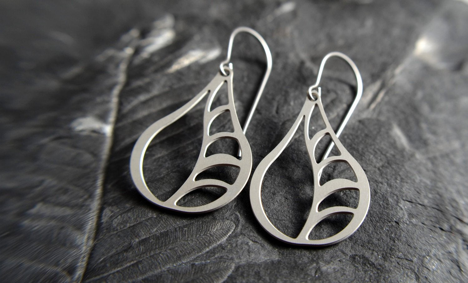 Vine Earrings in stainless steel - RoshelLuxe.com