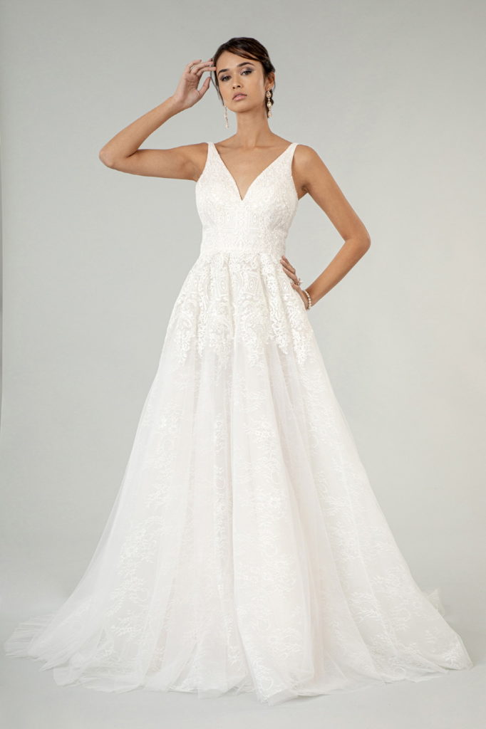 V-Neck Embroidery Mesh Wedding Gown w/ Lace Lining - RoshelLuxe.com