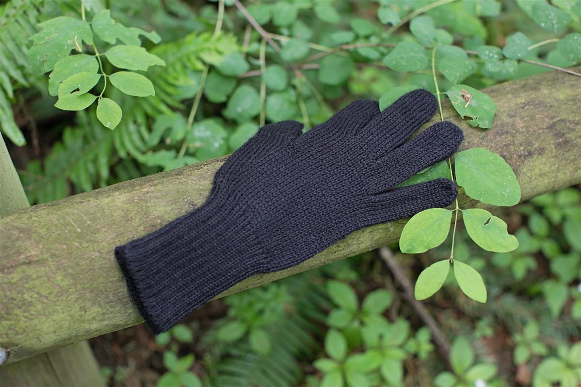 Iditarod 100% Alpaca Double-Thick Reversible Gloves - RoshelLuxe.com