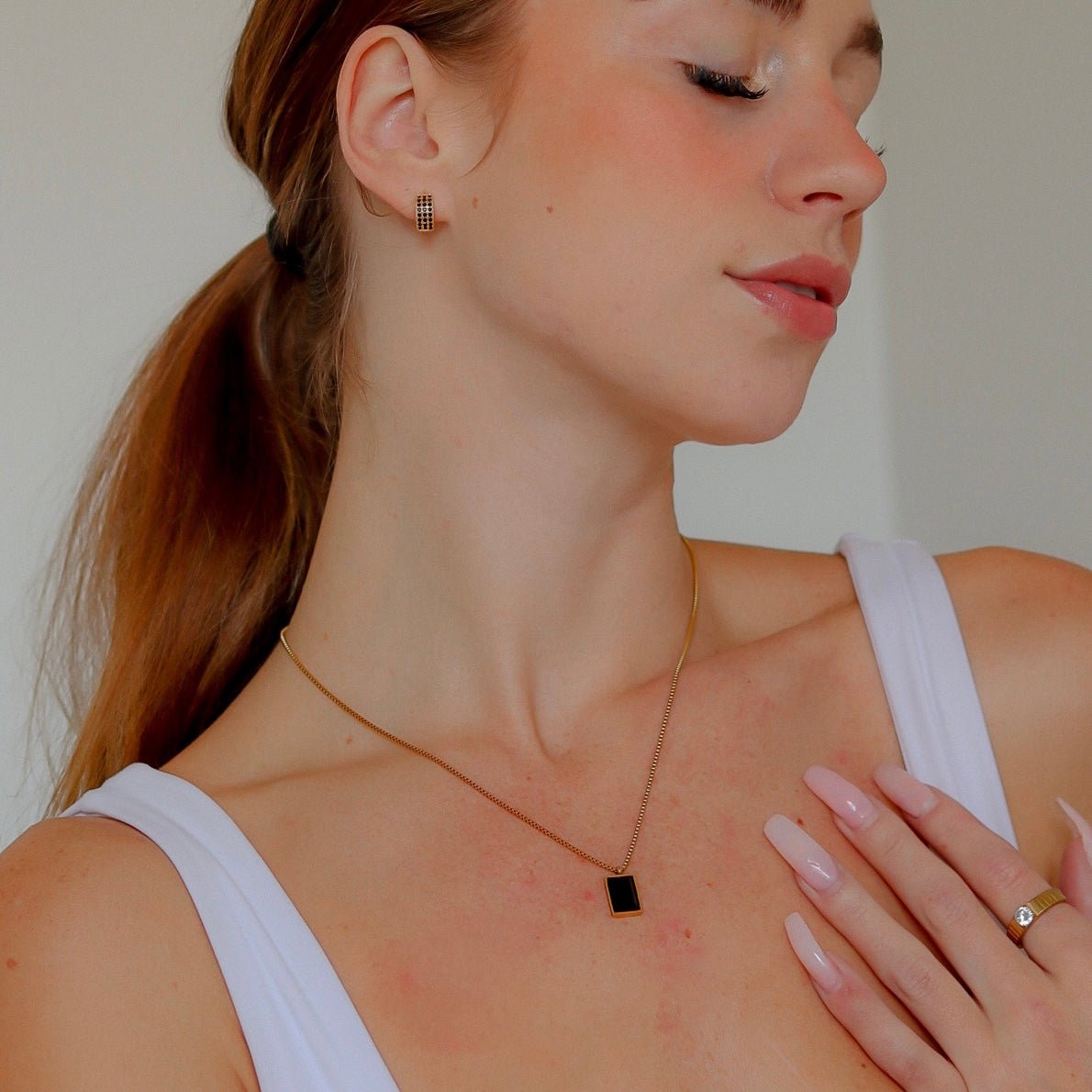 Tara 2.0 huggies -Black Zirconia - RoshelLuxe.com