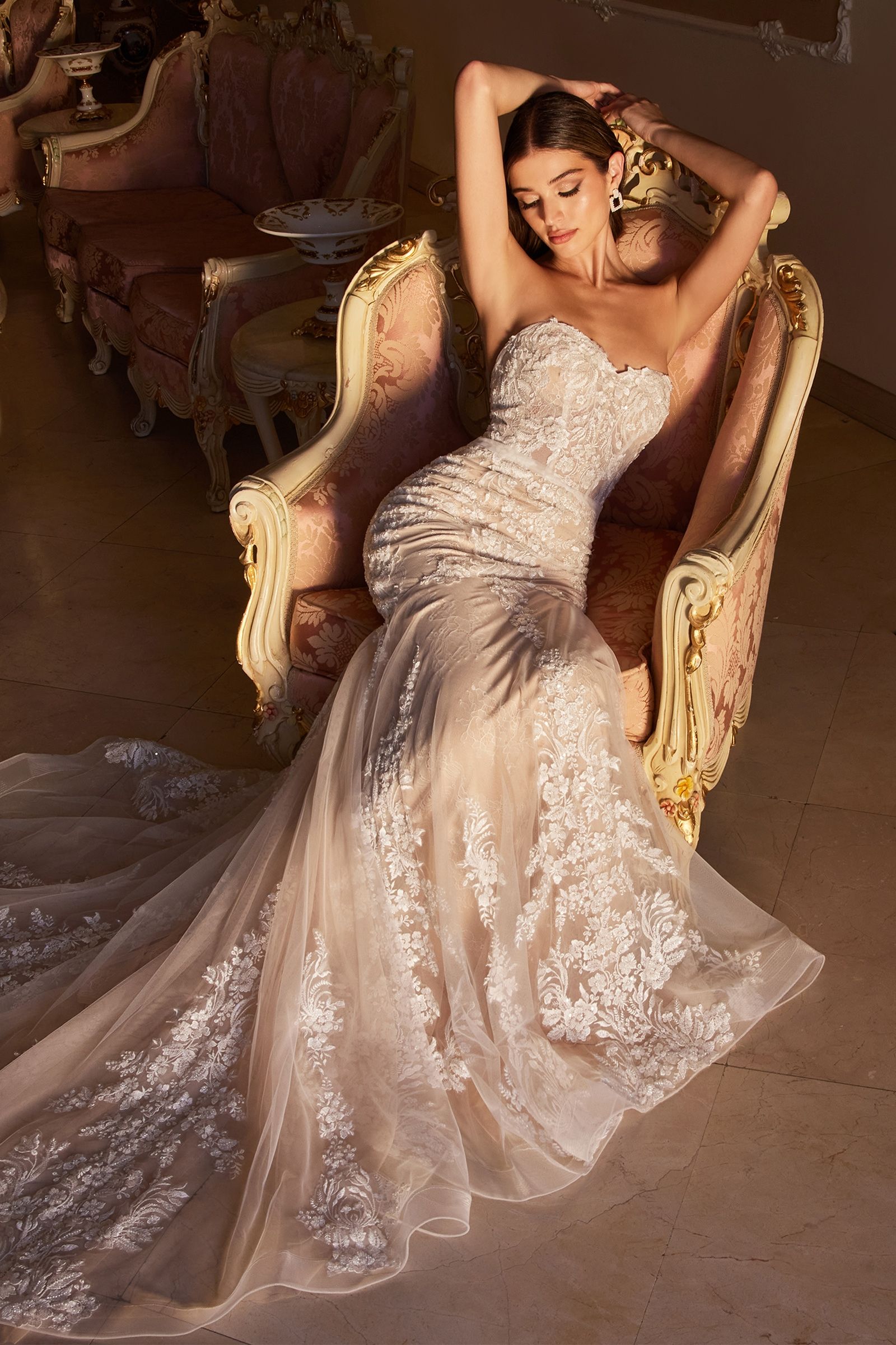 Lace Mermaid Bridal Gown With Removable Sleeves - RoshelLuxe.com